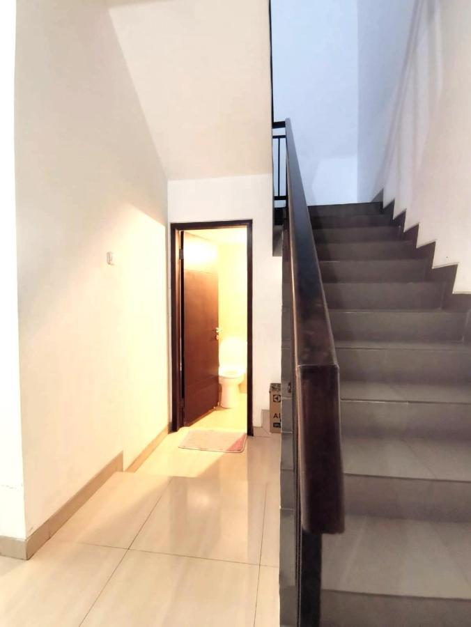 4-Bedroom Home In South Jakarta Nuansa Swadarma Residence By Le Ciel Hospitality Екстериор снимка