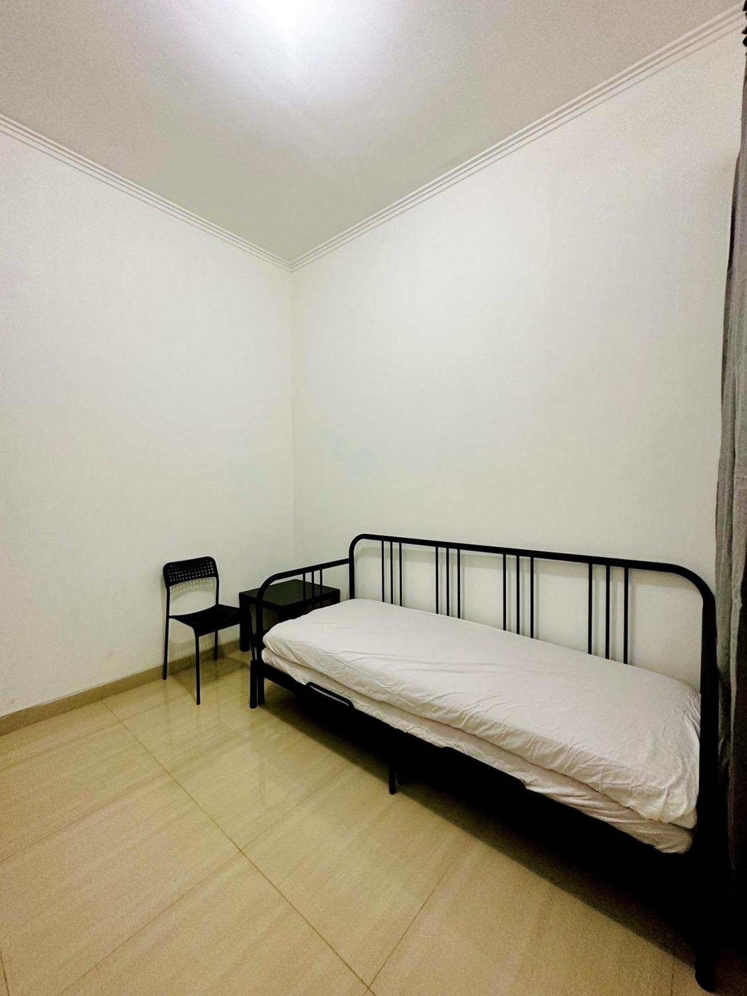 4-Bedroom Home In South Jakarta Nuansa Swadarma Residence By Le Ciel Hospitality Екстериор снимка
